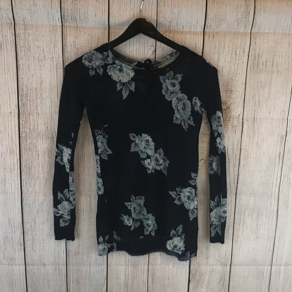 LC Lauren Conrad XS Navy/Light Blue Floral Sweater